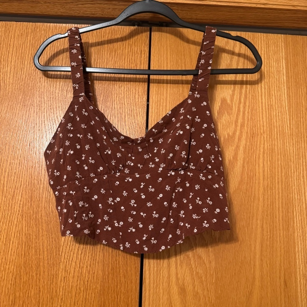 Kendall & Kylie Floral Red/Brown Crop Top